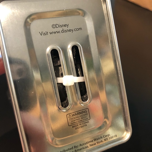 ❌SOLD❌ New! Men’s Style Disney Wrist Watch - Picture 6 of 7